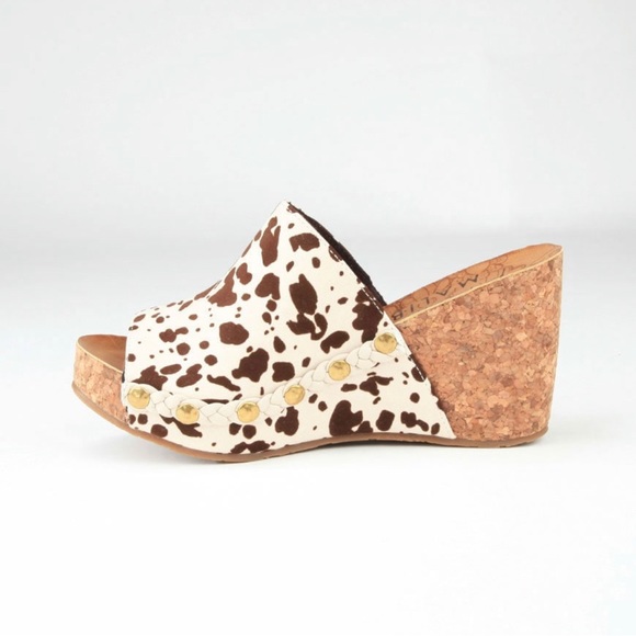 Cork Wedge Cow Print Wedges - Picture 3 of 3
